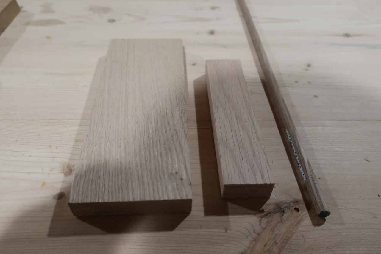 Scrap oak: 1x4, 1x2, and 3/8" dowel
